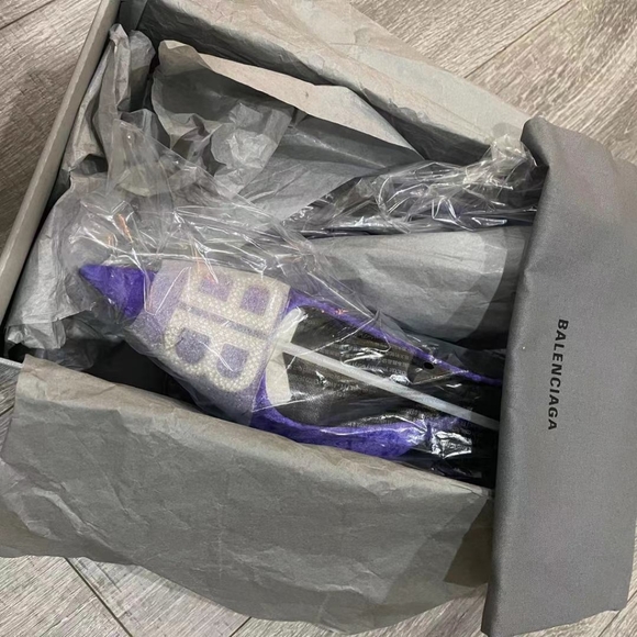 Balenciaga
BB Crystal slingback flats - Picture 6 of 10